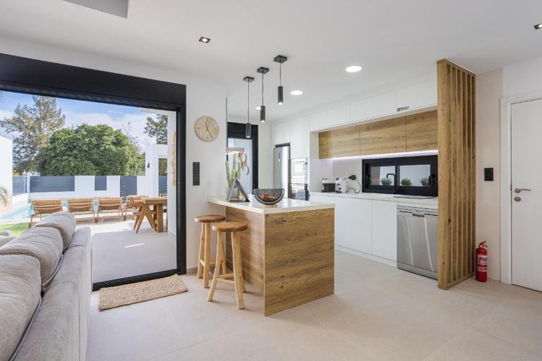 Property thumbnail 11