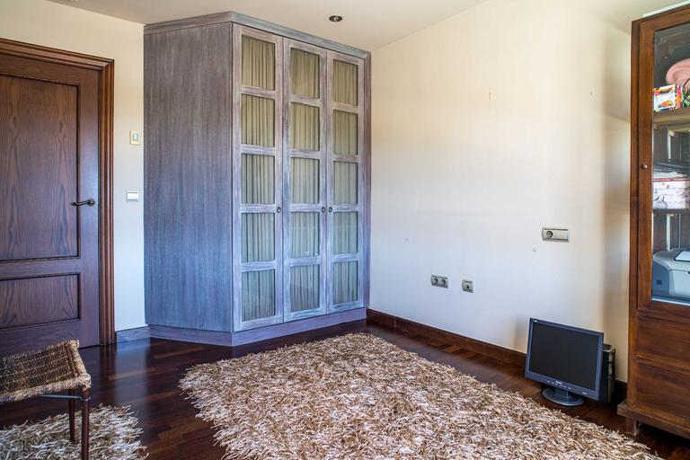 Property thumbnail 35