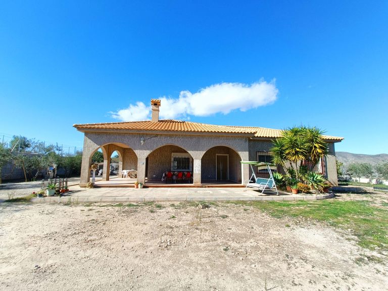Property thumbnail 2
