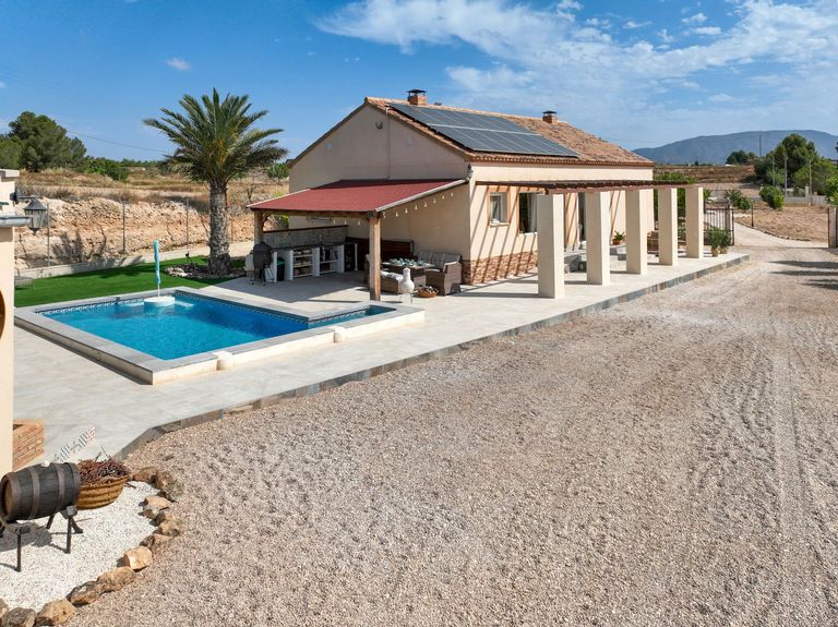 Property thumbnail 1