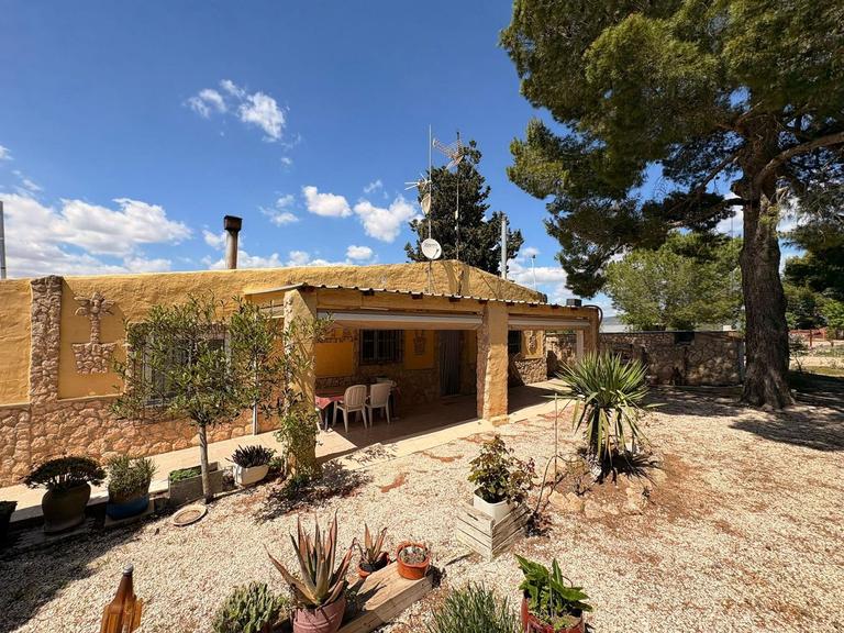 Property thumbnail 1