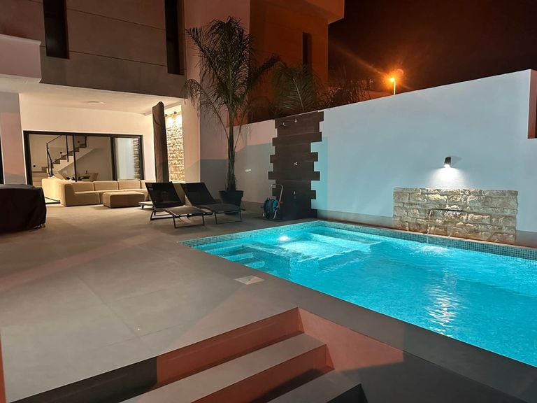 Property thumbnail 45