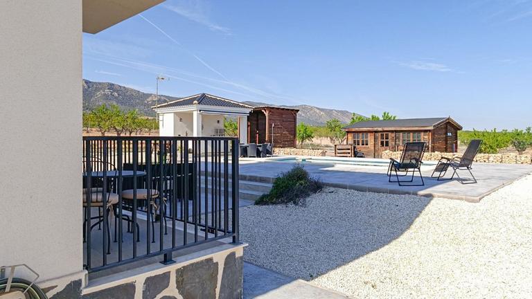 Property thumbnail 9