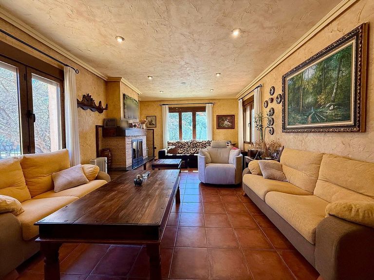 Property thumbnail 25