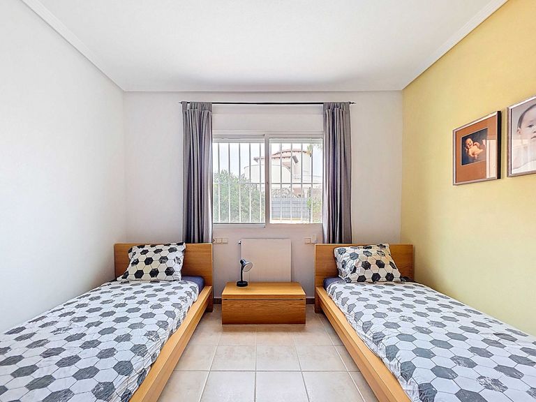 Property thumbnail 24