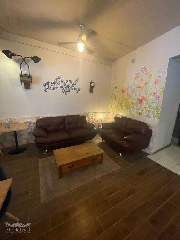 Property thumbnail 11