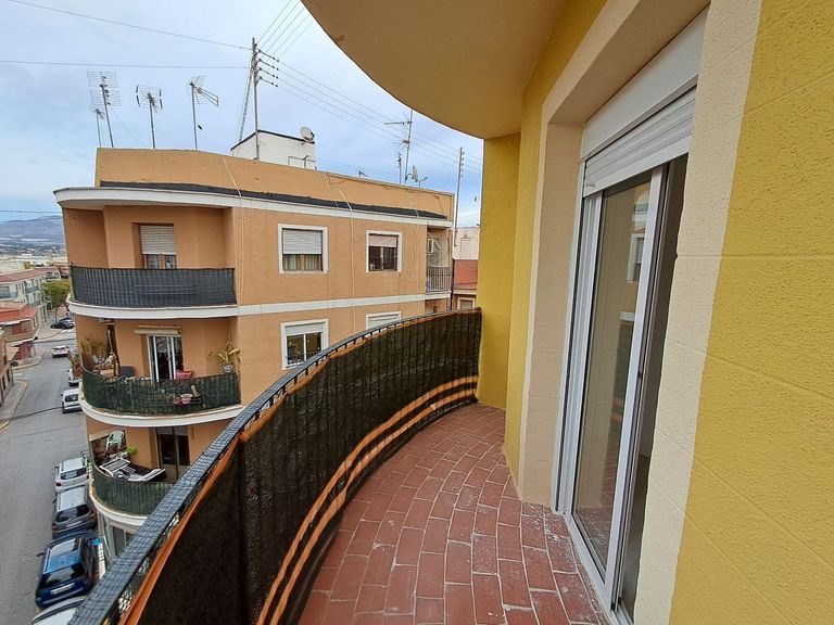 Property thumbnail 2