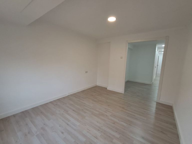 Property thumbnail 9