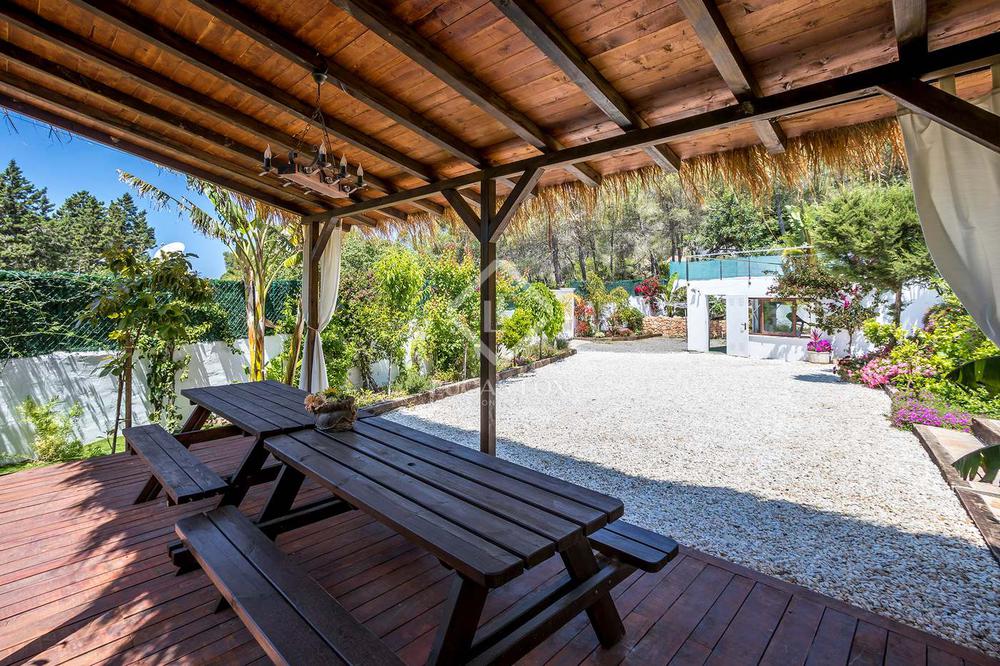 6 bedroom House / Villa in San Antonio Abad, Ibiza - Property LI9776