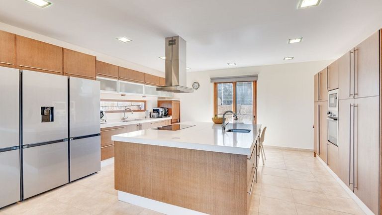 Property thumbnail 4