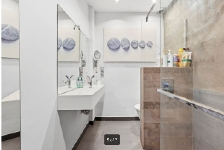 Property thumbnail 11
