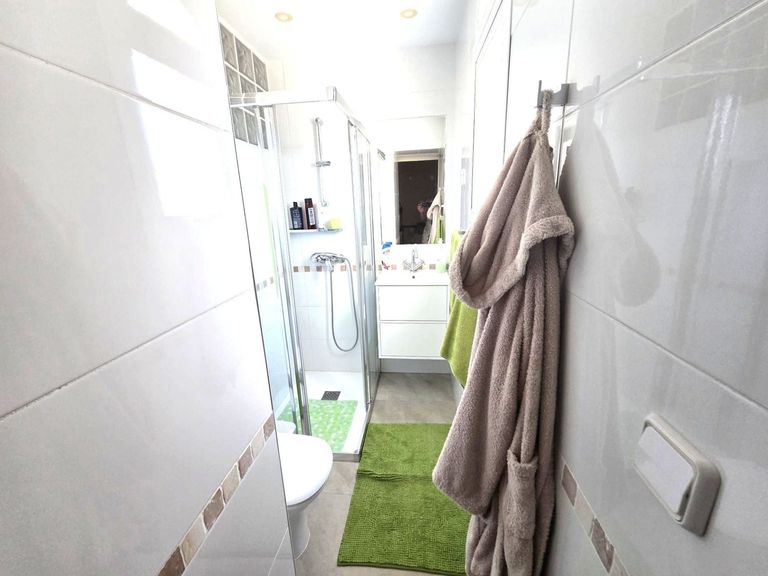 Property thumbnail 14
