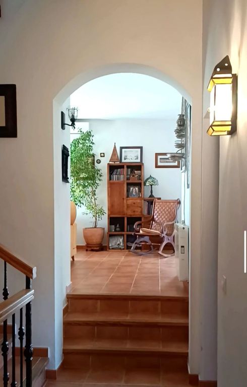 Property thumbnail 6