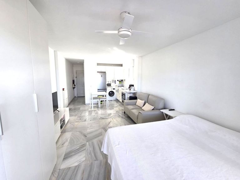 Property thumbnail 6