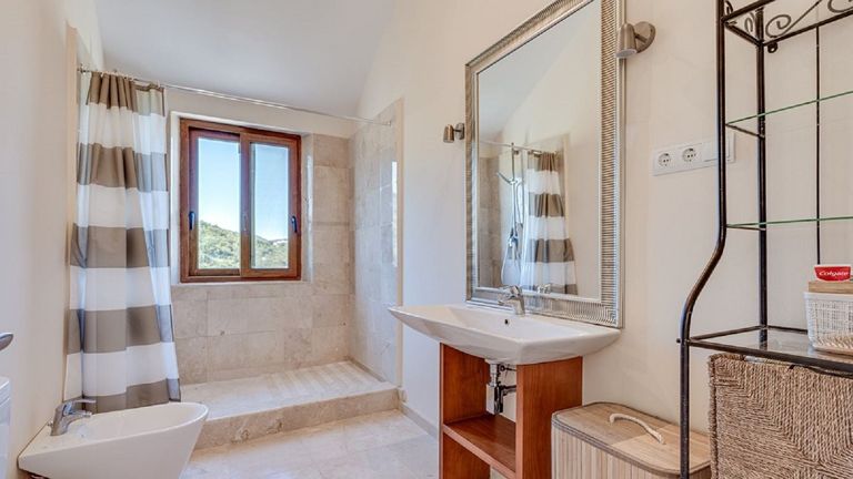 Property thumbnail 18