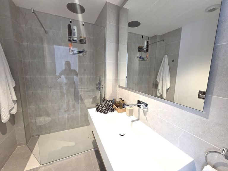Property thumbnail 9
