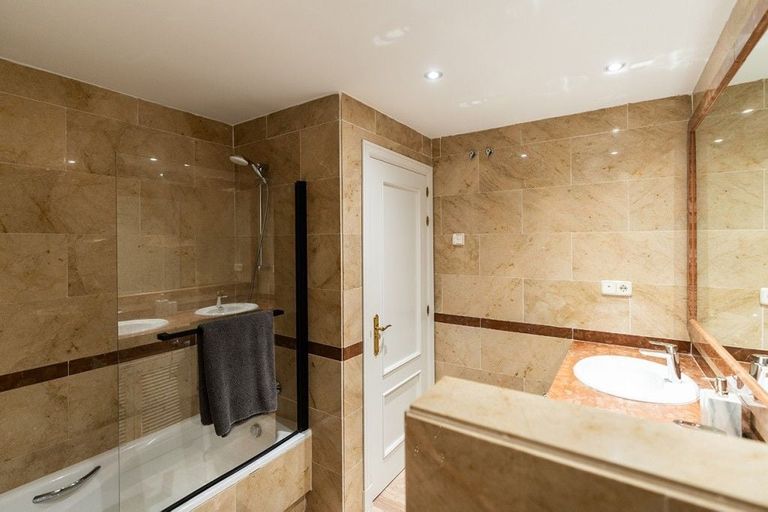 Property thumbnail 13