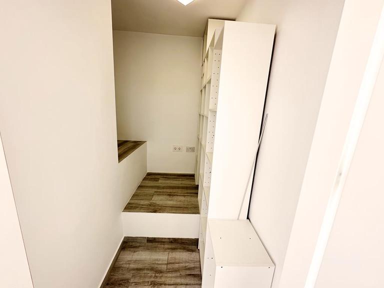 Property thumbnail 12