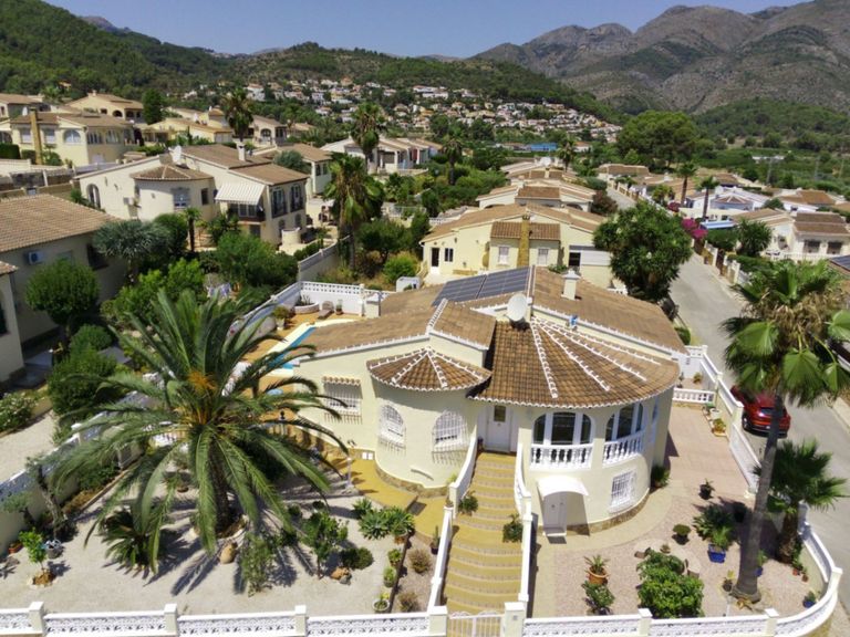 Property thumbnail 1