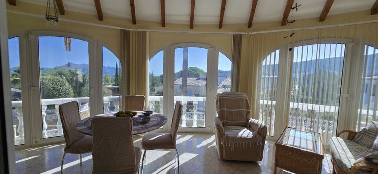 Property thumbnail 6