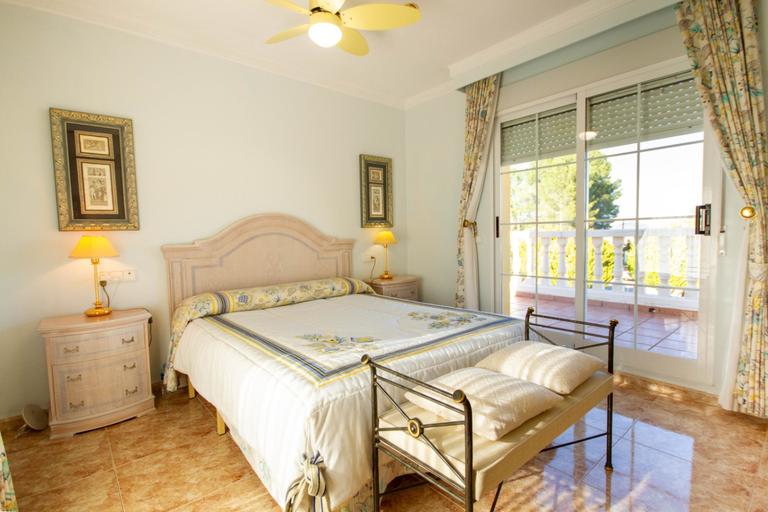 Property thumbnail 8
