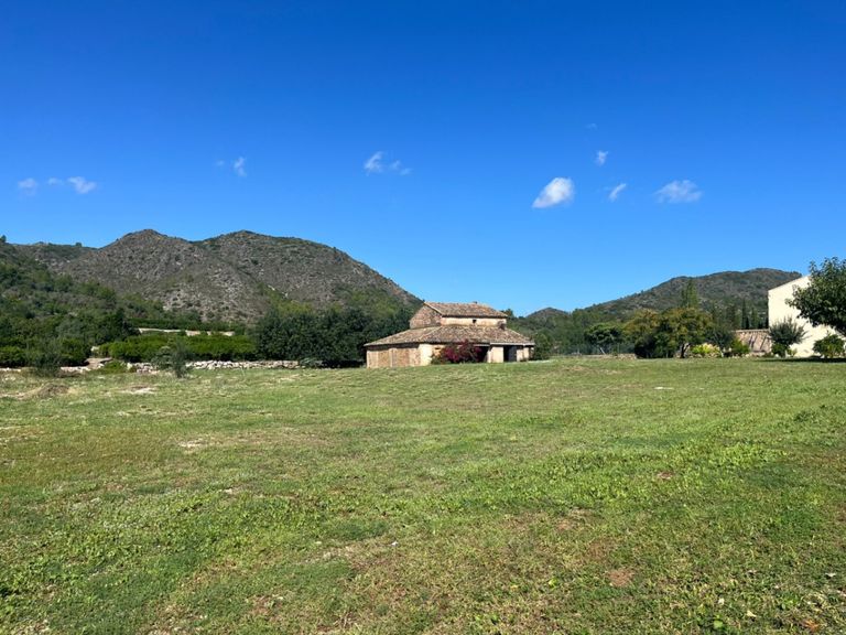 Property thumbnail 3