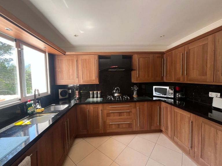 Property thumbnail 9