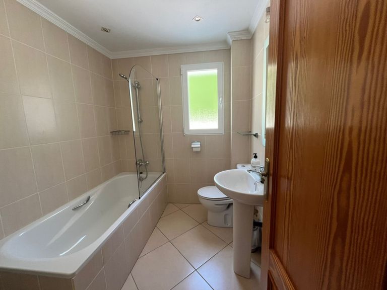 Property thumbnail 17