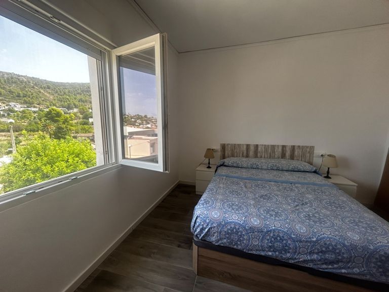 Property thumbnail 9
