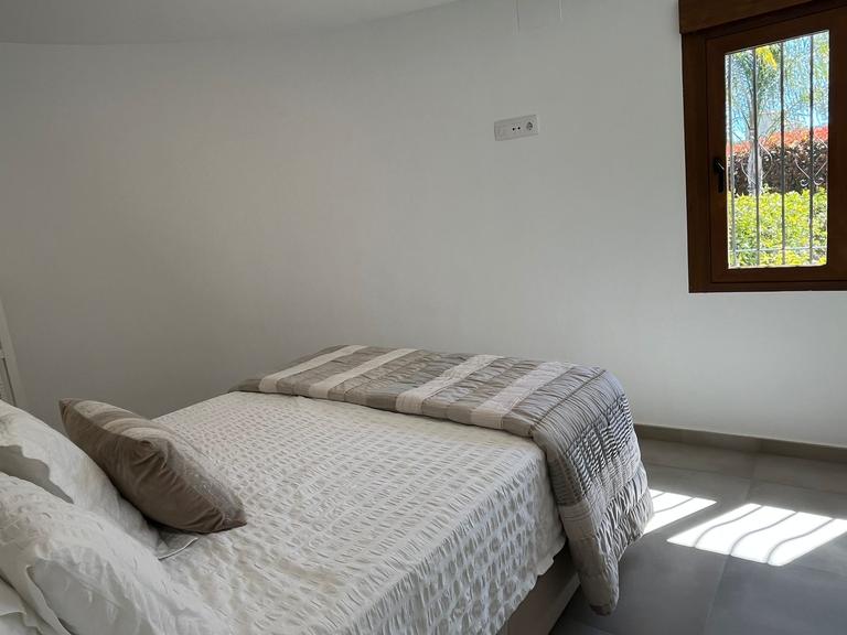 Property thumbnail 25