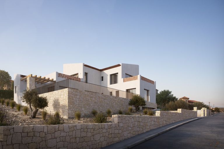 Property thumbnail 1