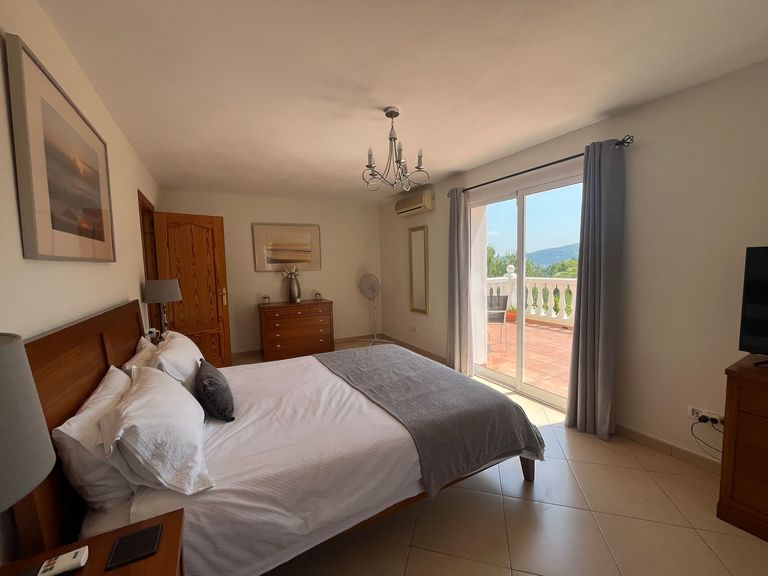 Property thumbnail 11