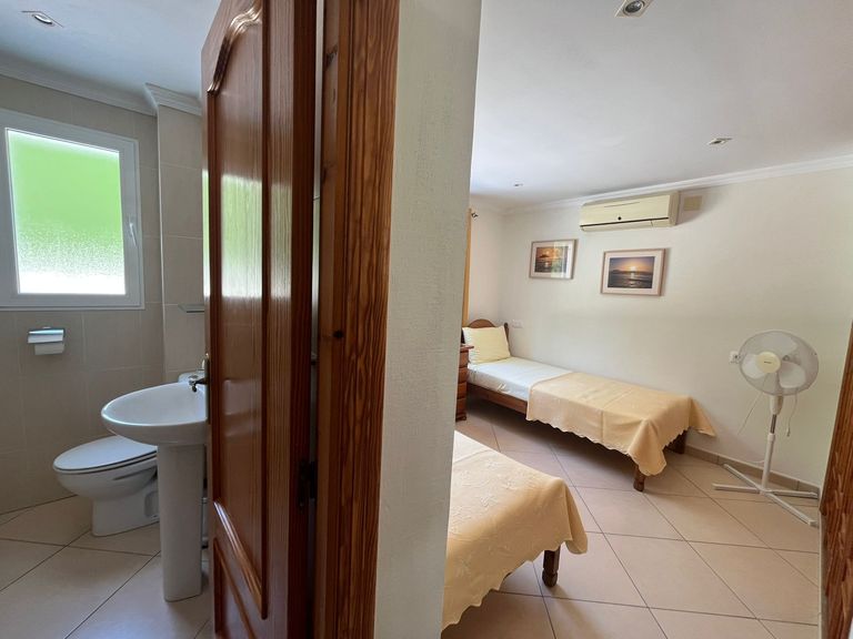 Property thumbnail 15