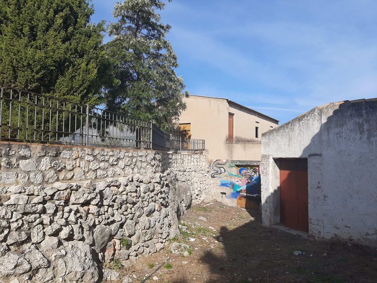 Property thumbnail 2