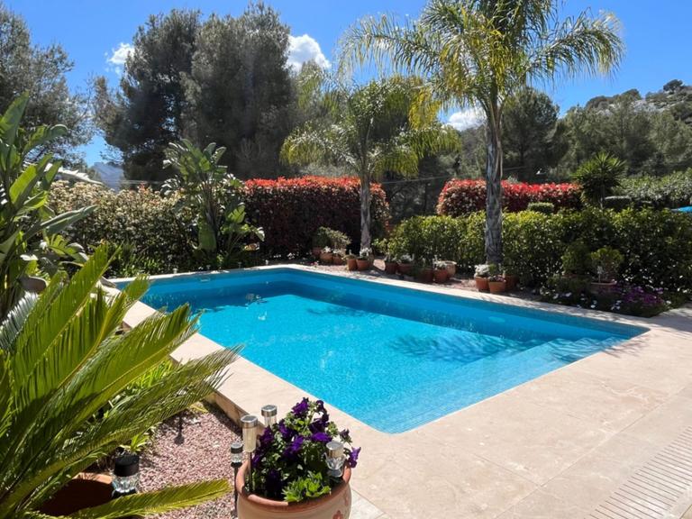 Property thumbnail 2