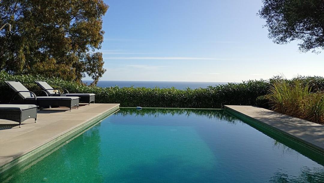 5 bedroom House / Villa in Manilva, Costa del Sol - Property PA045301