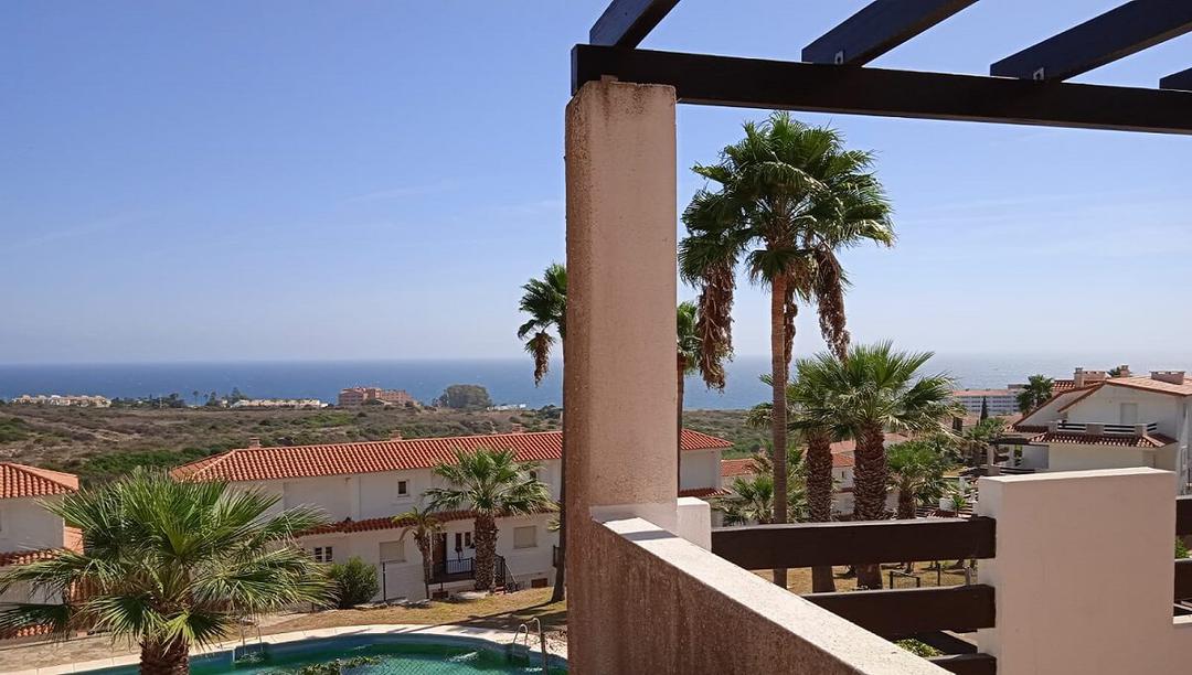2 bedroom Apartment in La Duquesa, Costa del Sol - Property PA044101