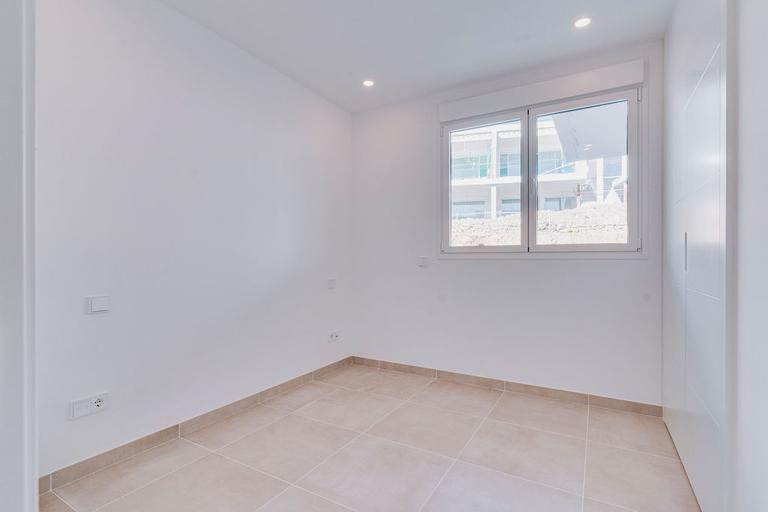 Property thumbnail 9