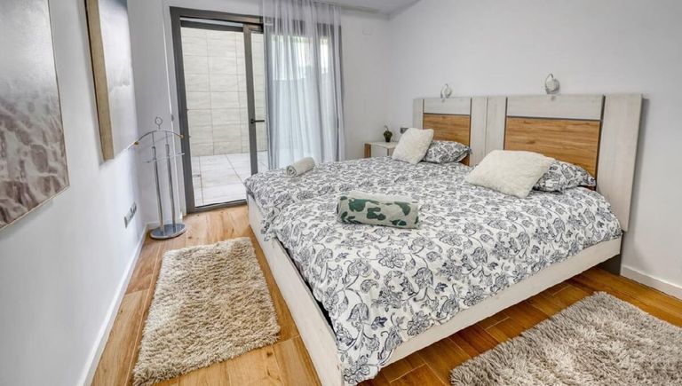 Property thumbnail 8