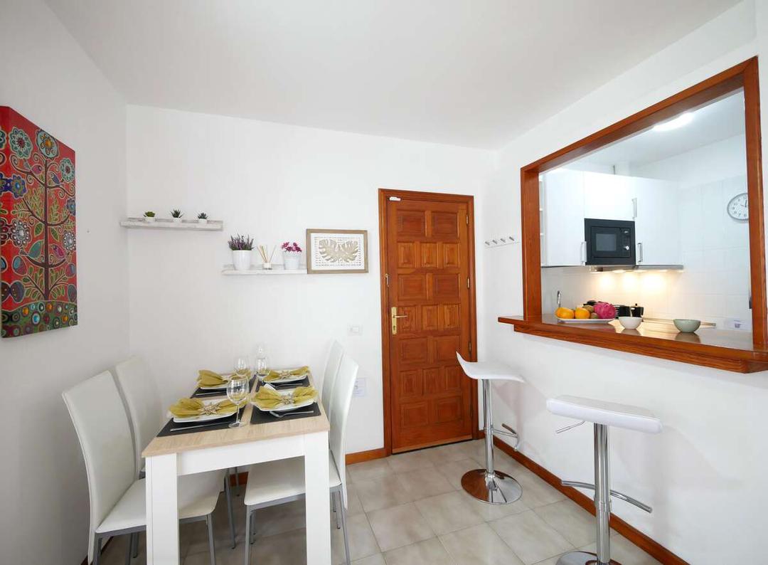 2 bedroom Apartment in Playa Honda, Lanzarote - Property PL589026