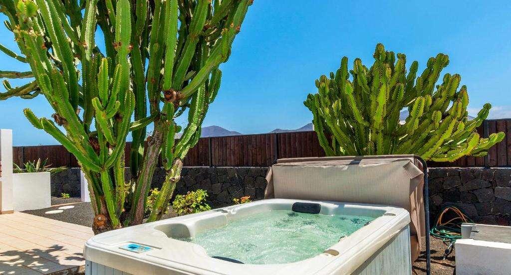 5 bedroom House / Villa in Playa Blanca (yaiza), Lanzarote - Property PL608491