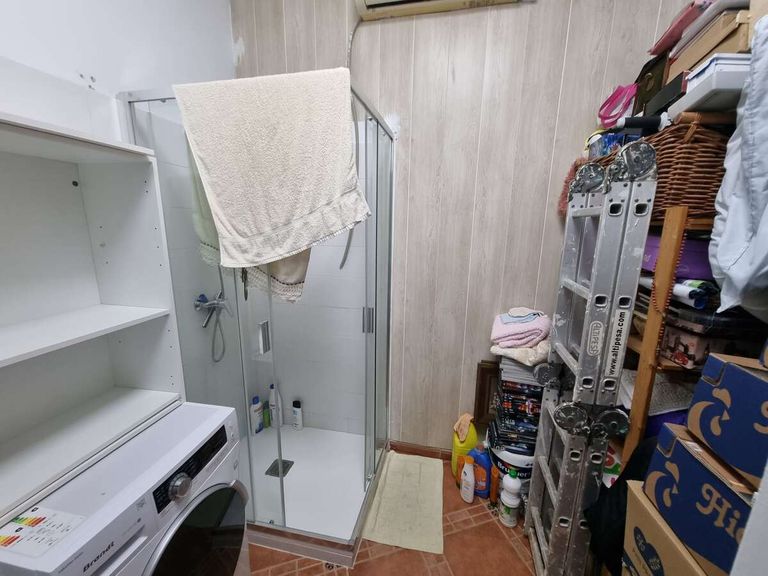 Property thumbnail 8