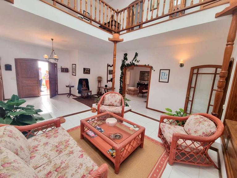 Property thumbnail 1