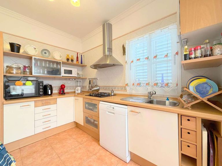 Property thumbnail 28