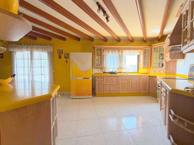 Property thumbnail 11