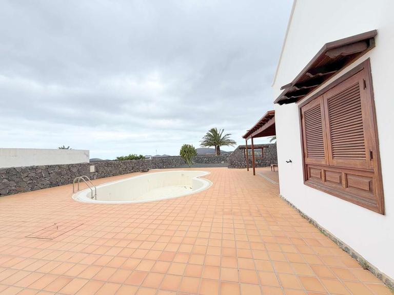 Property thumbnail 19