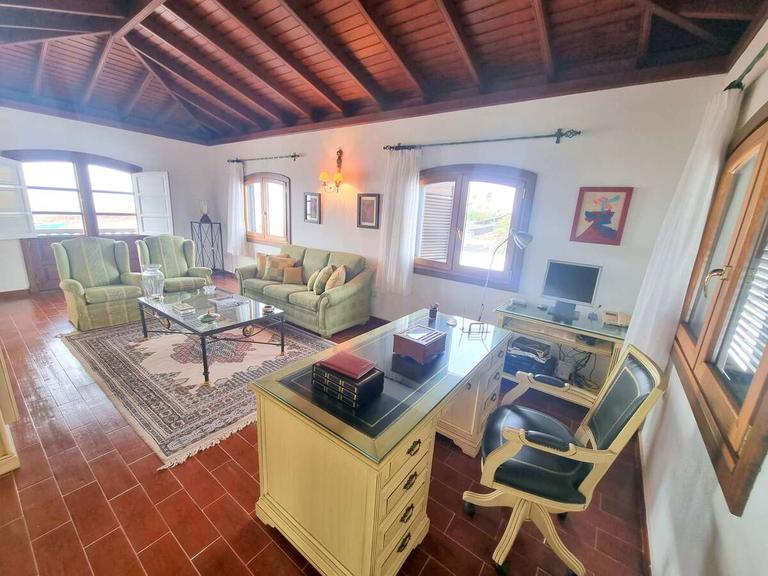 Property thumbnail 37