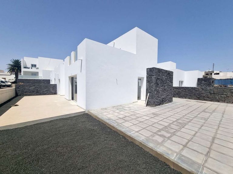 3 bedroom House / Villa in Tahiche, Lanzarote - Property PL628285
