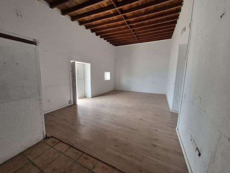 Property thumbnail 1