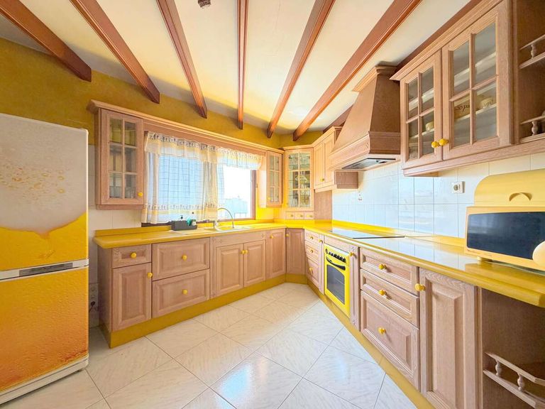 Property thumbnail 1